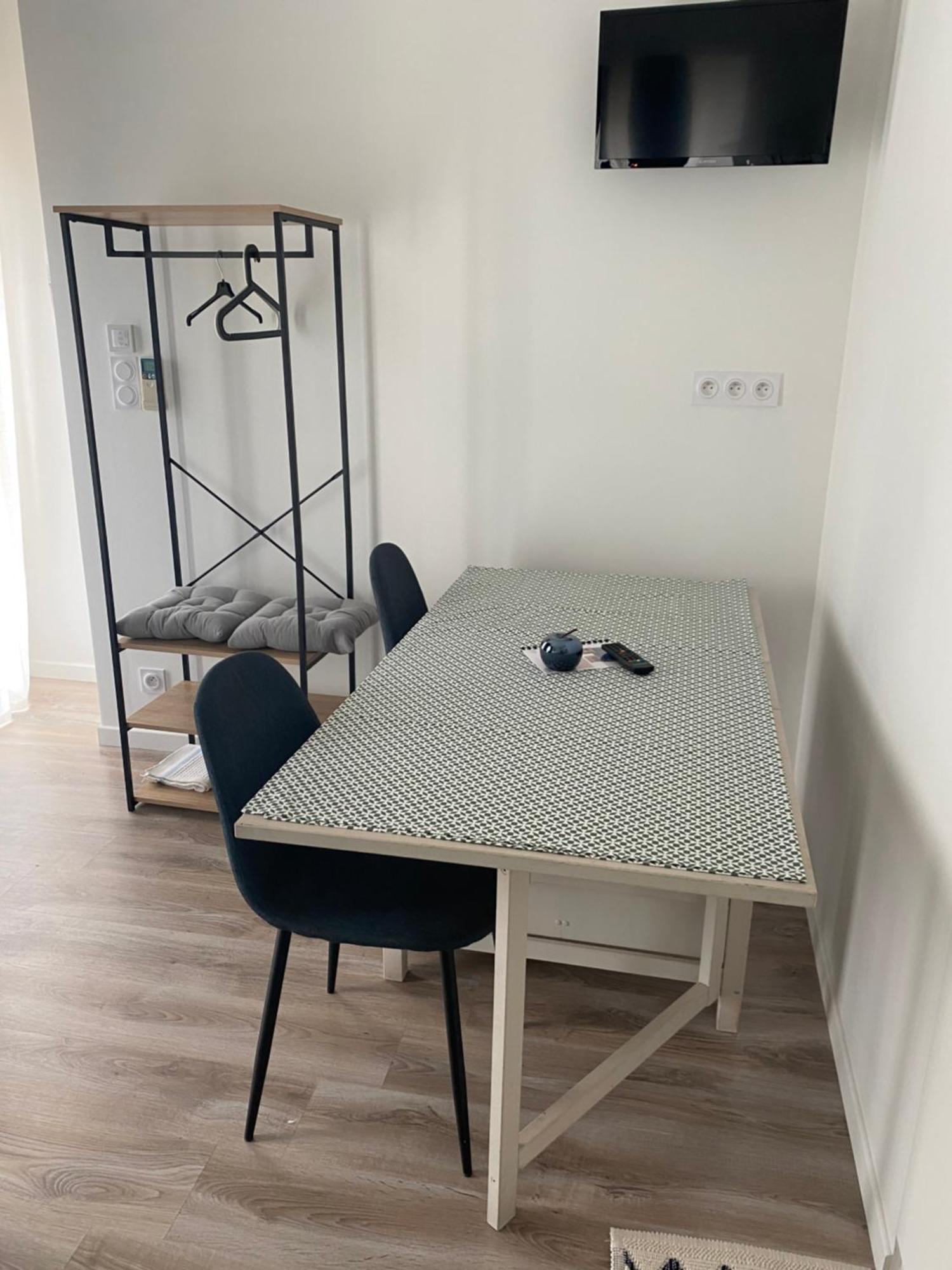 Studio Neuf Tout Equipe Castres-Gironde エクステリア 写真